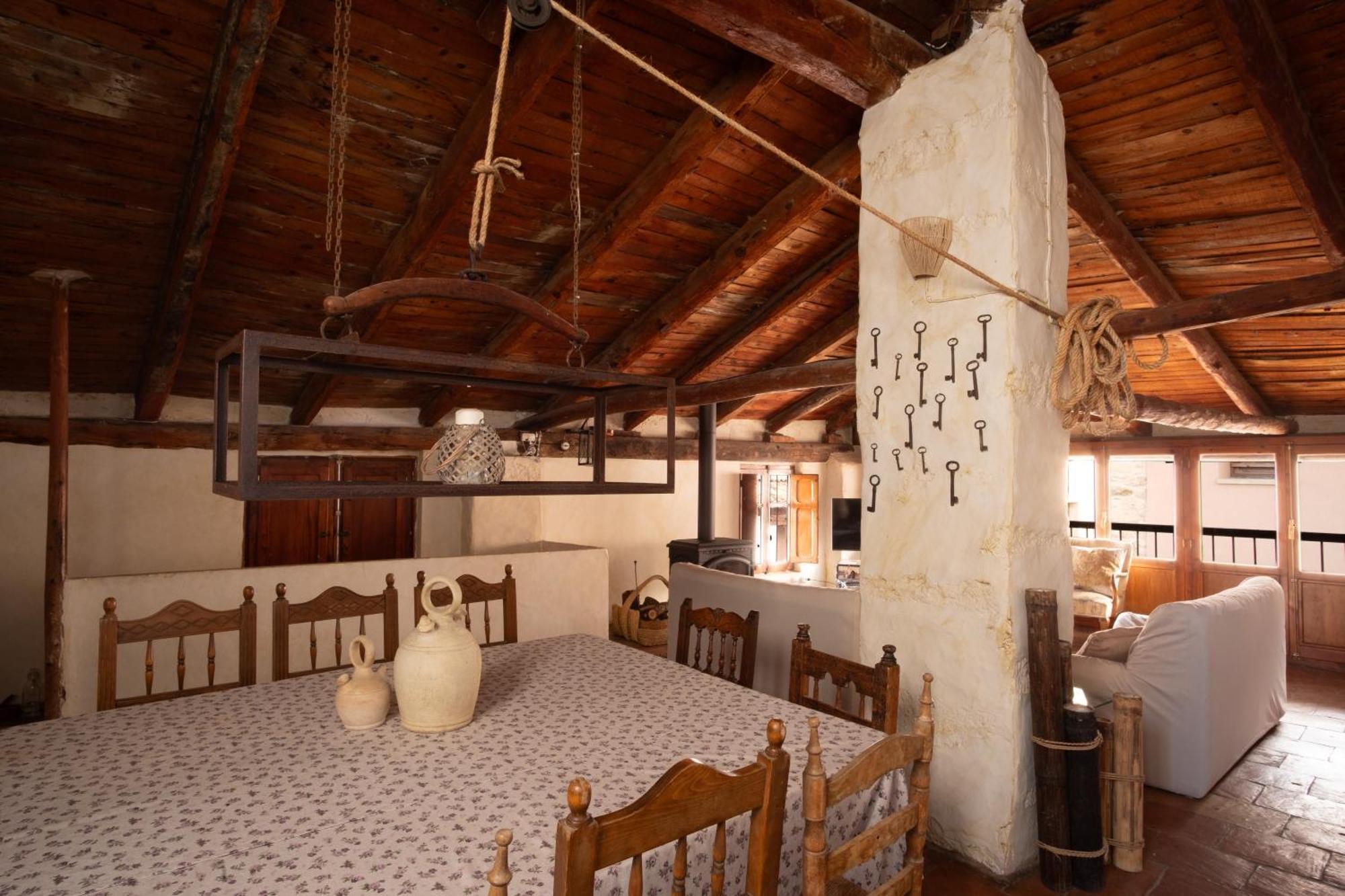 La Casa Amarilla Villa Rubielos De Mora Bagian luar foto